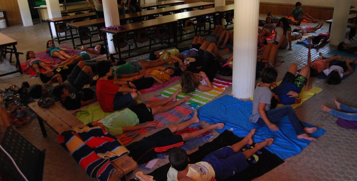 Yoga para niños en Alfacar con María